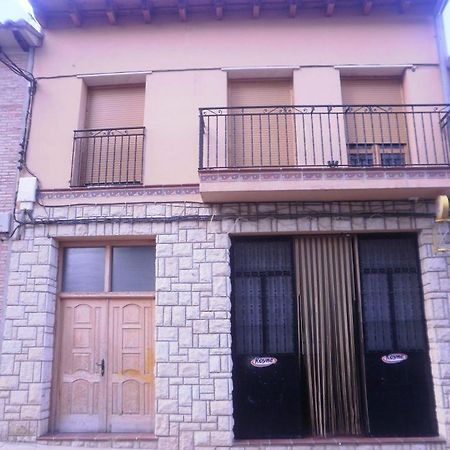 Bar Hostal Torralba De Los Sisones 외부 사진