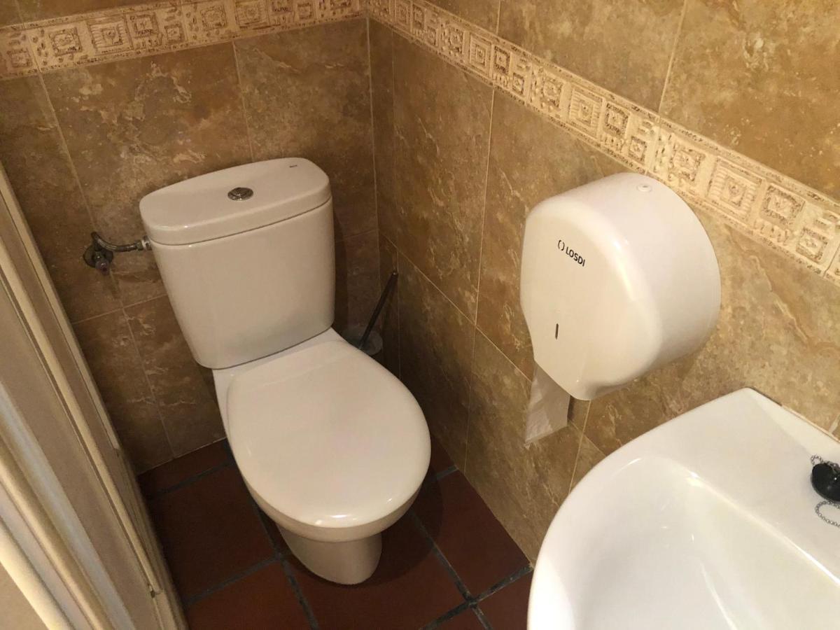 Bar Hostal Torralba De Los Sisones 외부 사진
