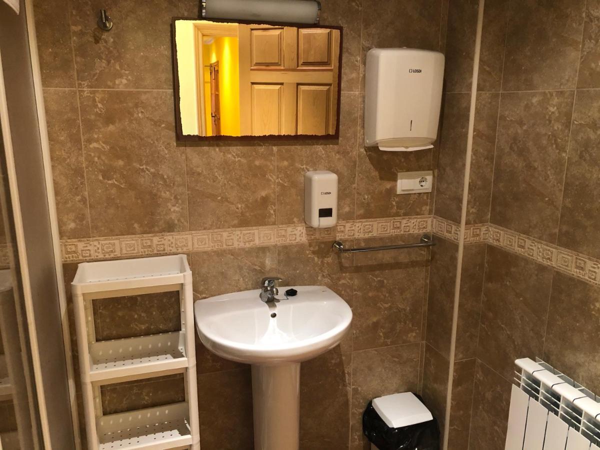 Bar Hostal Torralba De Los Sisones 외부 사진
