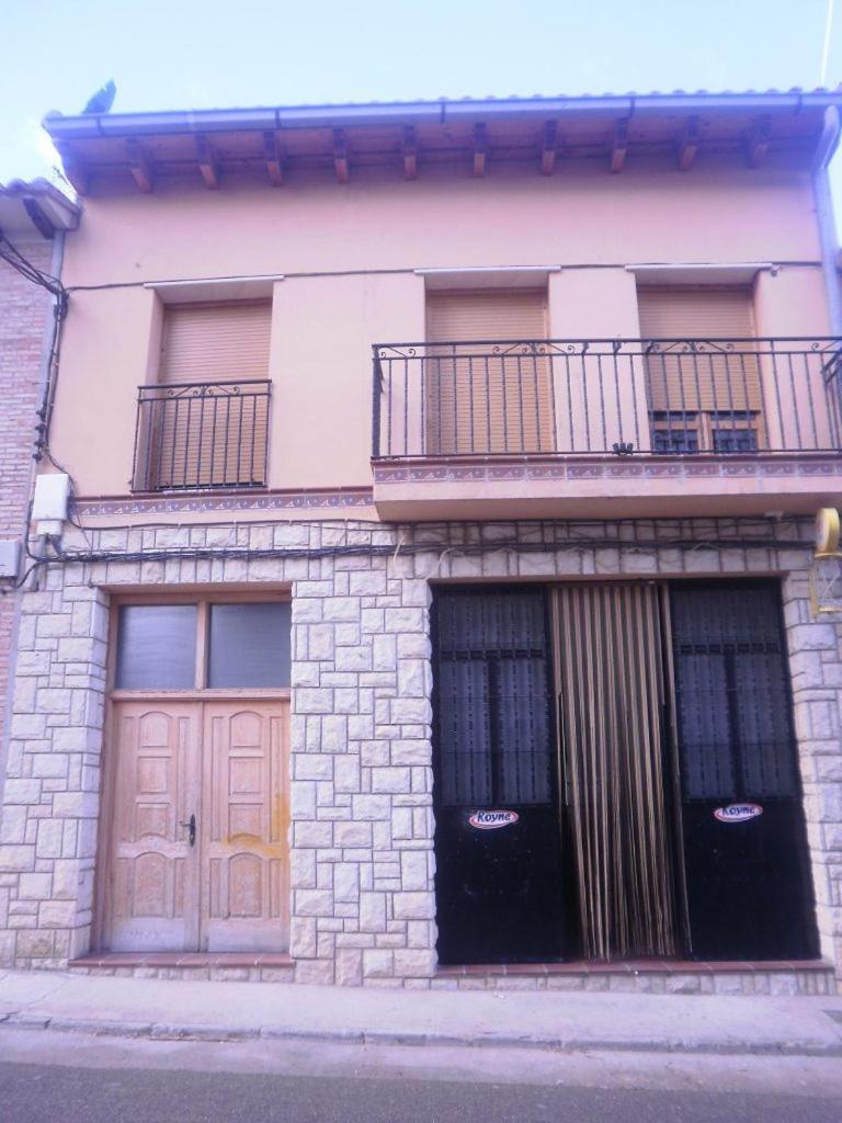Bar Hostal Torralba De Los Sisones 외부 사진